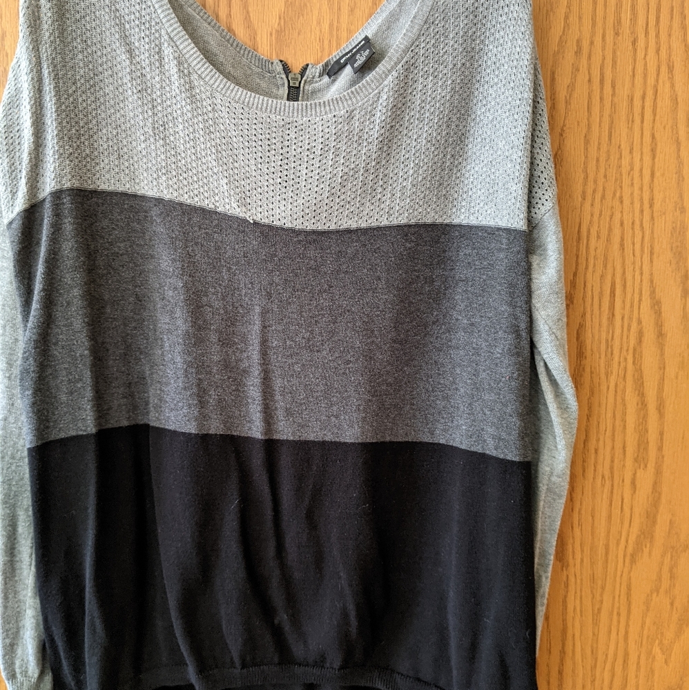 DKNY black & gray sweater